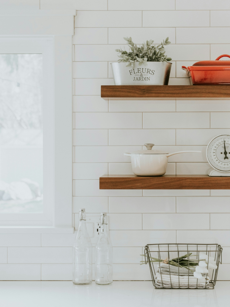 Monochrome tiles